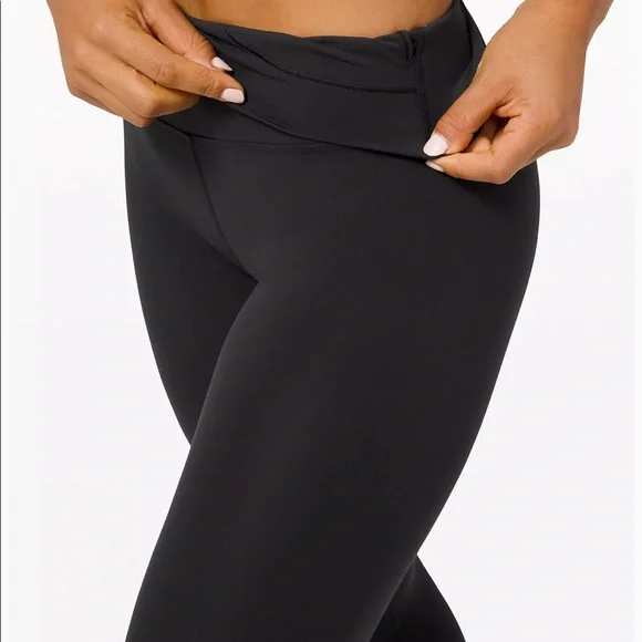 NWT Lululemon Align High Rise Pant 28"  Black - Picture 5 of 13